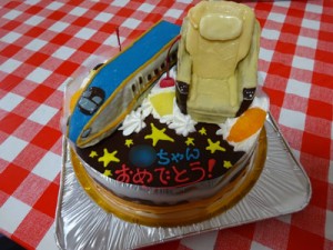 小田急8000形電車ケーキと北陸新幹線とグランクラスのシート立体ケーキ