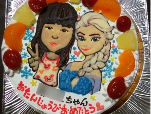 似顔絵とアナと雪の女王エルサのケーキ