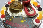 バスケットボールとシューズのケーキ
