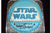 スターウォーズロゴケーキ