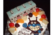 バイキンマンと電車立体ケーキ
