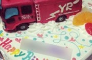 消防車立体ケーキ
