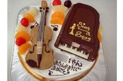 ピアノとバイオリンのケーキ
