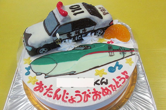 パトカーと新幹線はやぶさケーキ ｵﾘｼﾞﾅﾙｹｰｷ おぐに 電車 車 ｷｬﾗｸﾀｰ 似顔絵ｹｰｷ宅配通販