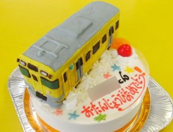 黄色い電車 西武鉄道9000系ケーキ