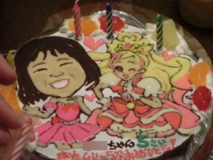 プリキュアとコスプレ似顔絵ケーキ