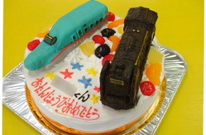 SLと新幹線はやぶさケーキ