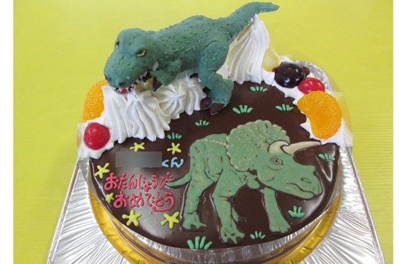 恐竜ティラノサウルスとトリケラトプスのケーキ ｵﾘｼﾞﾅﾙｹｰｷ おぐに 電車 車 ｷｬﾗｸﾀｰ 似顔絵ｹｰｷ宅配通販