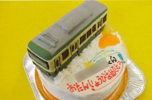 江ノ電車ケーキ