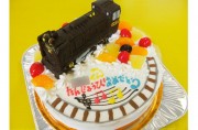 SL蒸気機関車立体ケーキ
