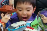 ディズニーモノレールとトイストーリーのケーキ