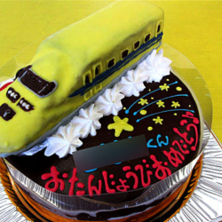 ドクターイエロー立体ケーキ