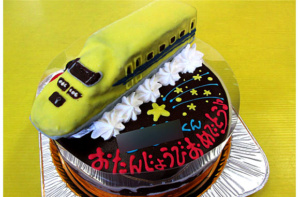 ドクターイエロー立体ケーキ