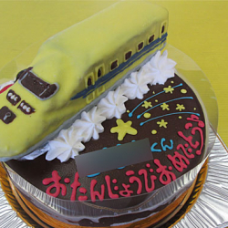 ドクターイエロー電車ケーキ
