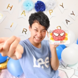 スパイダーマン顔ケーキ