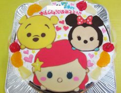ツムツムのアリエル、ミニー、プーさんケーキ