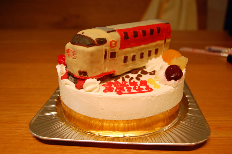 サンライズ電車立体ケーキ
