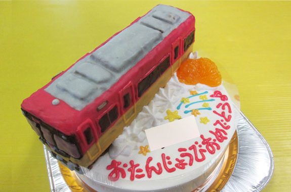 京阪電車ケーキ ｵﾘｼﾞﾅﾙｹｰｷ おぐに 電車 車 ｷｬﾗｸﾀｰ 似顔絵ｹｰｷ宅配通販