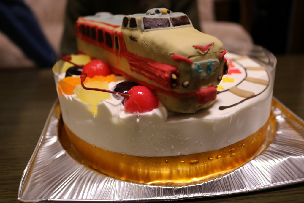 特急とき電車立体ケーキ