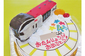 n成田エクスプレス立体ケーキ
