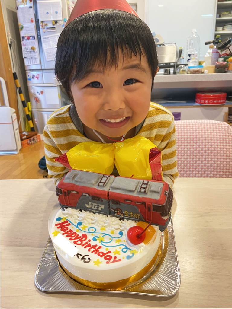 貨物列車金太郎電車ケーキ