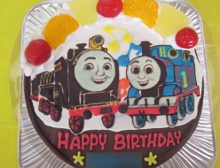 トーマスとヒロのイラストケーキ オリジナルケーキ おぐに 電車 車 キャラクター 似顔絵ケーキ宅配通販 トーマスとヒロのイラストケーキ オリジナルケーキ おぐに 電車 車 キャラクター 似顔絵ケーキ宅配通販