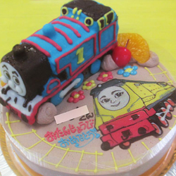 トーマス立体とレベッカケーキ