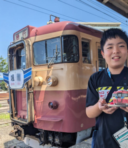 えちごトキめき鉄道の観光急行455立体ケーキ