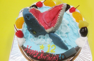 恐竜モササウルス立体ケーキ
