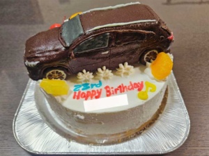 ホンダ ヴェゼルの立体ケーキ