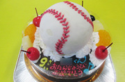 野球ボール立体ケーキ