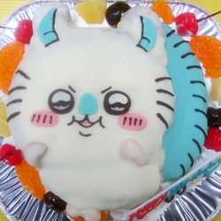ちいかわのモモンガ立体ケーキ
