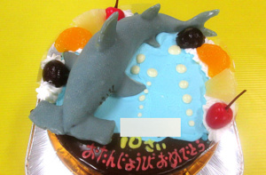 シュモクザメ立体ケーキ