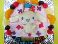 シナモンロール立体ケーキ