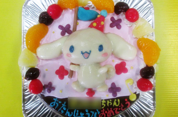 シナモンロール立体ケーキ