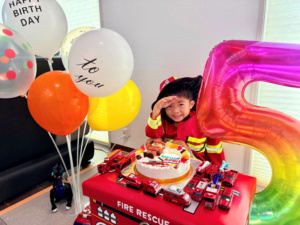 マインクラフトと消防ヘリコプターケーキ