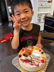 マインクラフトと消防ヘリコプターケーキ