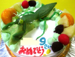 カマキリ立体ケーキ