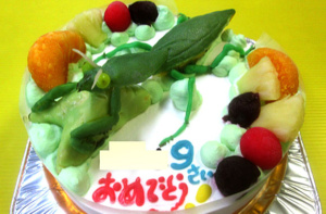 カマキリ立体ケーキ