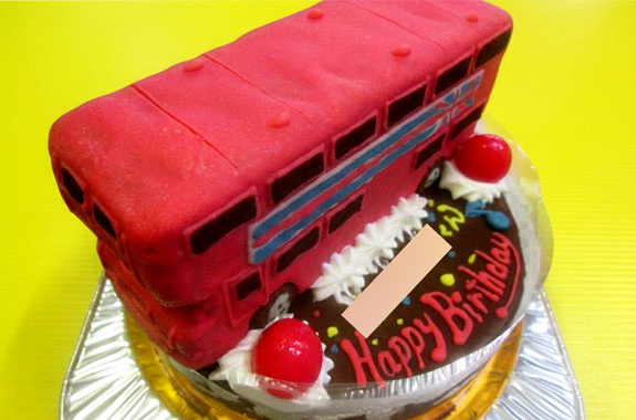 ロンドンバス立体ケーキ