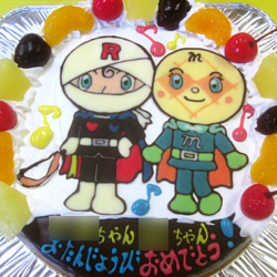 メロンパンナちゃんとロールパンナちゃんケーキ