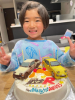 頭文字DのトヨタAE86とFD RX-7の立体ケーキ