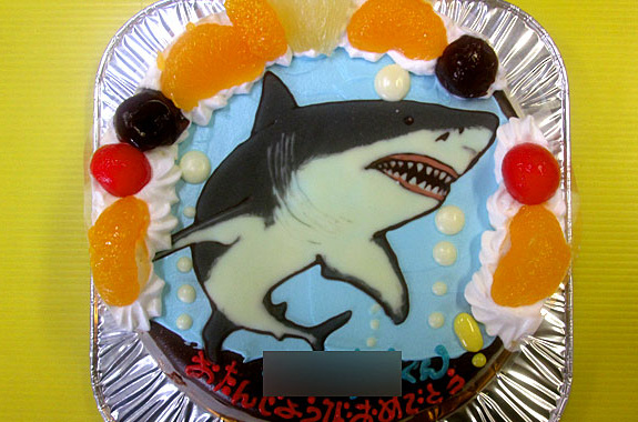 ホホシロザメケーキ