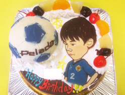 サッカーボールと似顔絵ケーキ
