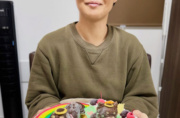 ミニチュアダックスとチワワ２匹の立体のせケーキ
