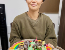 ミニチュアダックスとチワワ２匹の立体のせケーキ