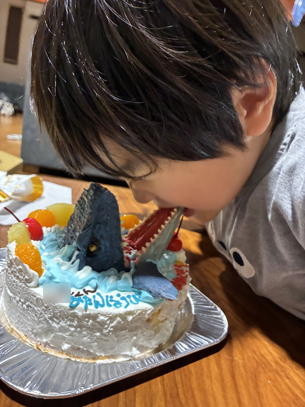 恐竜モササウルス立体ケーキ