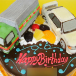 トラックと車立体ケーキ